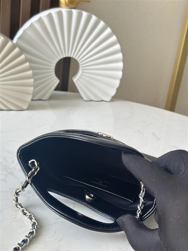 2026131221458591 570